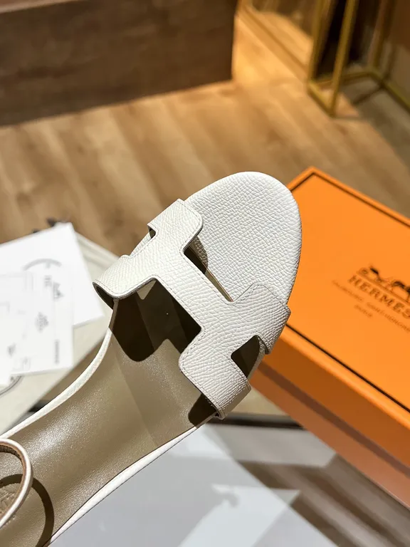 Hermes Shoe 